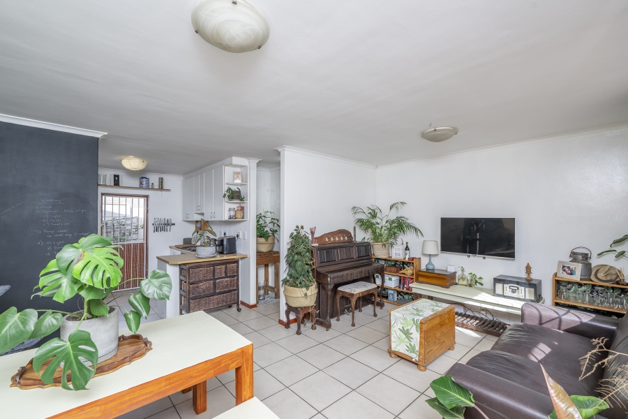 2 Bedroom Property for Sale in Protea Heights Western Cape